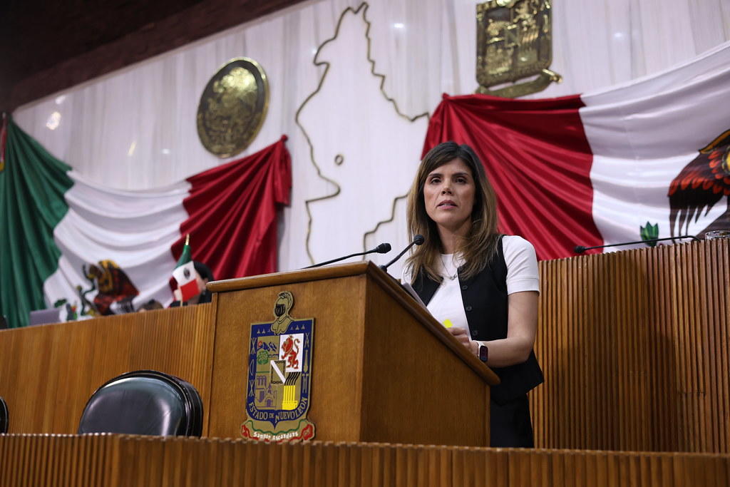 BUSCAN FORTALECER CIVISMO