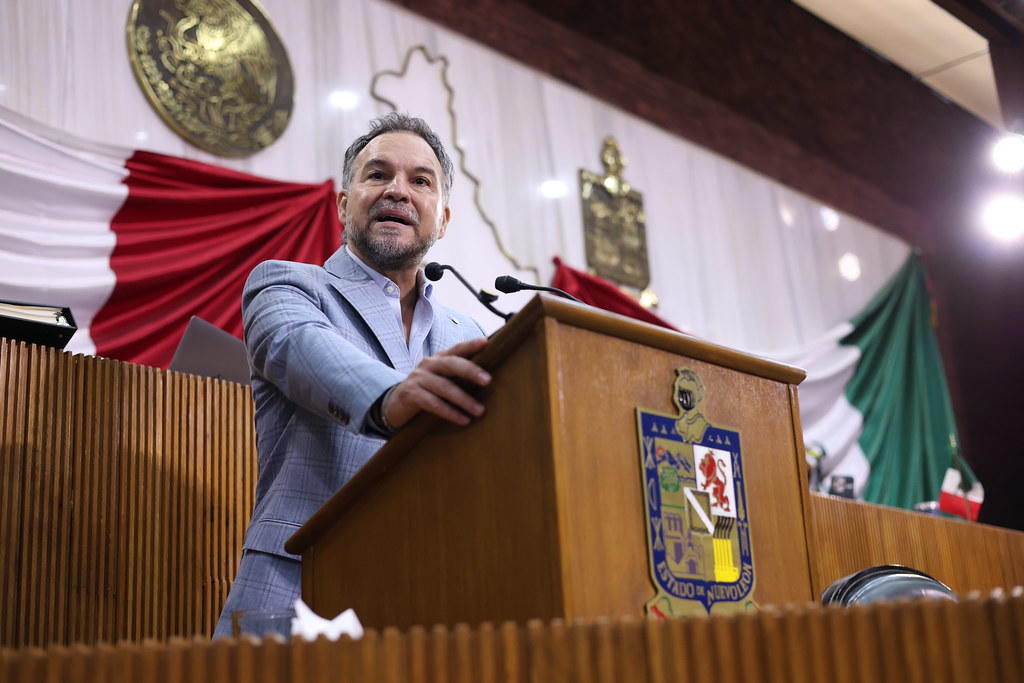 PROPONE MARIO SALINAS NUEVO MODELO DE LICENCIAS EN NUEVO LEÓN PARA FORTALECER LA SEGURIDAD VIAL