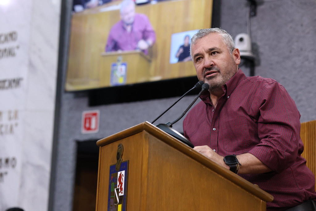 EXPIDE CONGRESO LEY DE DELITOS ELECTORALES