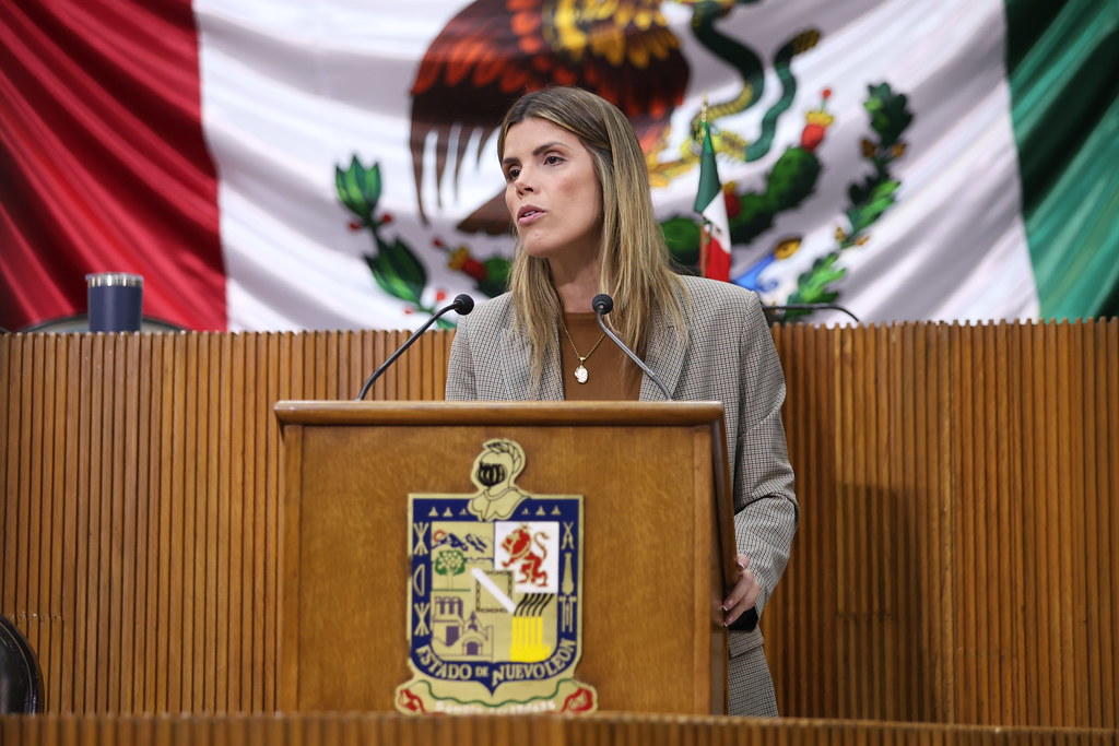 PROPONE CLAUDIA CABALLERO FORTALECER TRANSPARENCIA DE FUNCIONARIOS DE LA UANL
