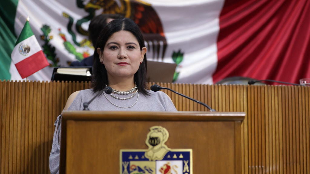 PAOLA LINARES EXIGE DEBIDO PROCESO PARA FAMILIAS DE JARDINES DE SANTA CLARA