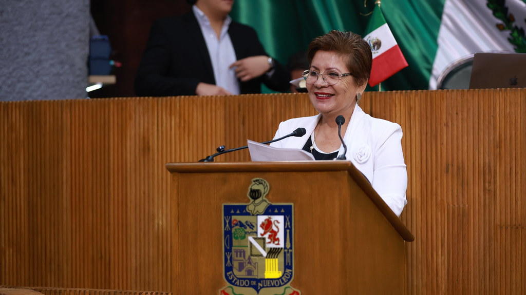URGE ELSA ESCOBEDO INSTALAR SISTEMAS DE AIRE ACONDICIONADO EN ESCUELAS
