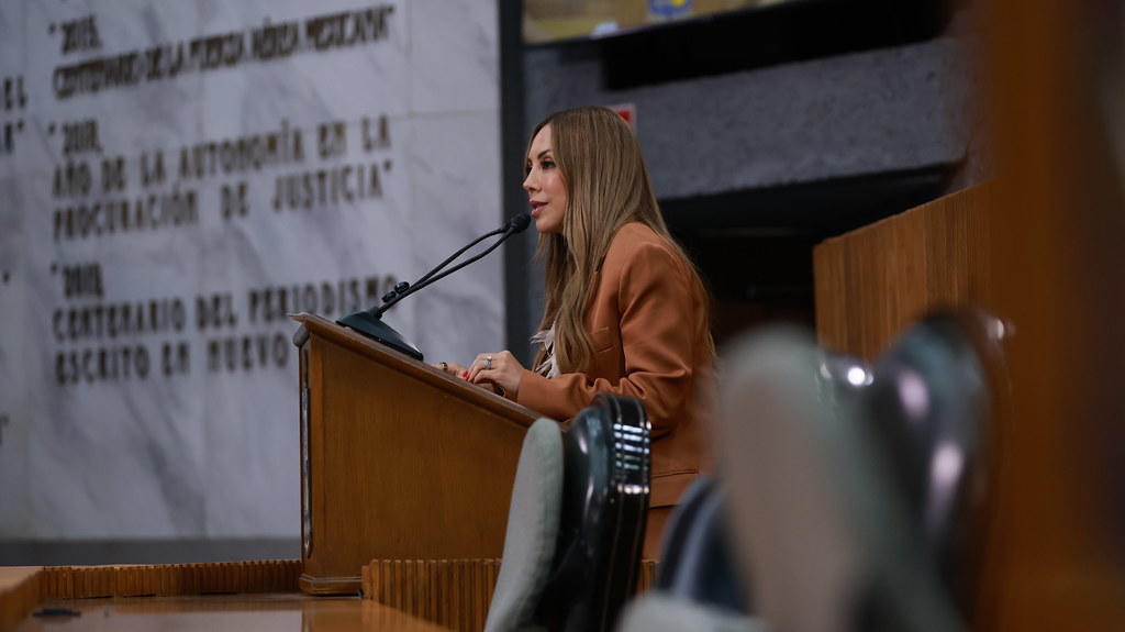 EXIGE PERLA VILLARREAL ATENDER ADEUDO DE MAESTROS JUBILADOS