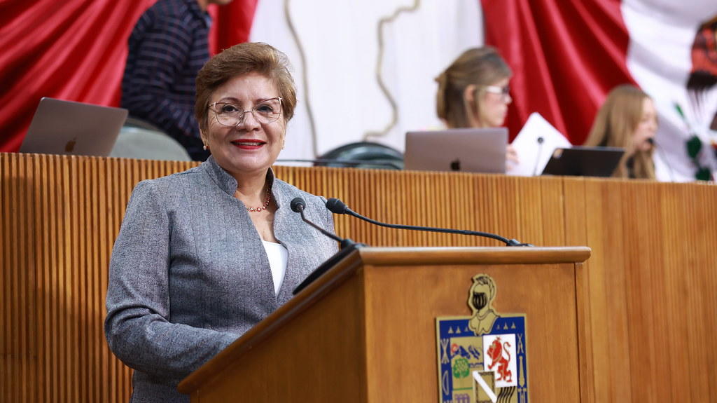 BUSCAN GARANTIZAR EL DERECHO A LA EDUCACIÓN