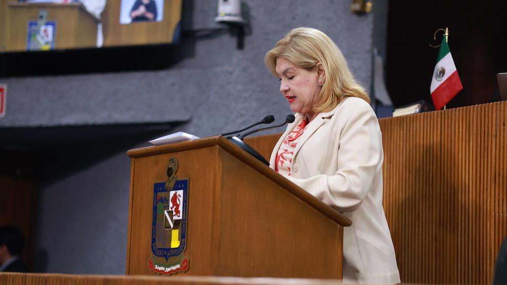 APRUEBA CONGRESO CONVOCATORIAS PARA MEDALLA FRAY SERVANDO TERESA DE MIER 