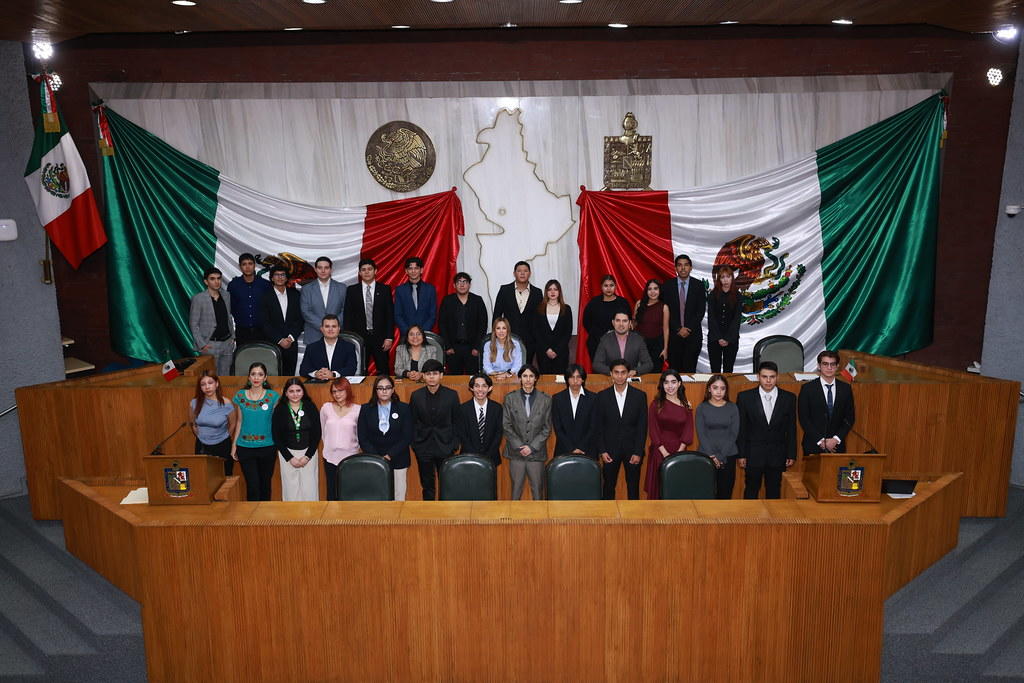 LLAMA PRESIDENTA DEL CONGRESO A JÓVENES PARA QUE SEAN AGENTES DE CAMBIO