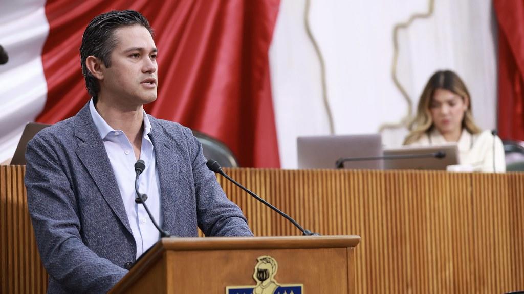 ARMANDO VÍCTOR GUTIÉRREZ EXIGE A CIÉNEGA DE FLORES REGULARIZAR RECOLECCIÓN DE BASURA Y ACLARAR GASTO EN CAMIONES