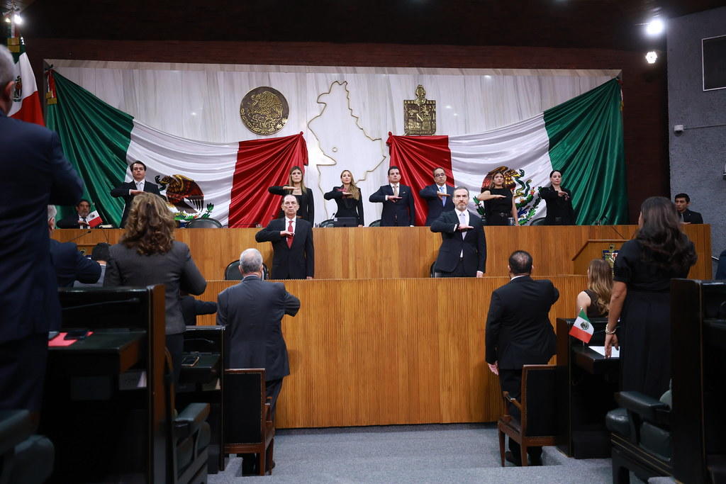 CONDENA CONGRESO AUSENCIA DEL GOBERNADOR