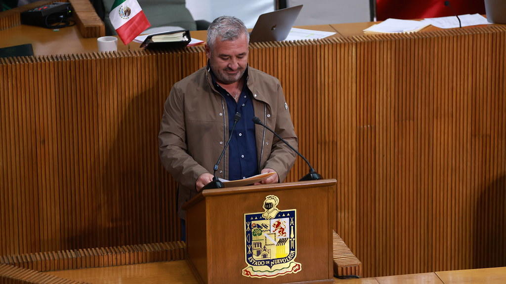 EXIGE JAVIER CABALLERO CERTEZA JURÍDICA EN LINARES ANTE CIERRE DE NOTARÍA