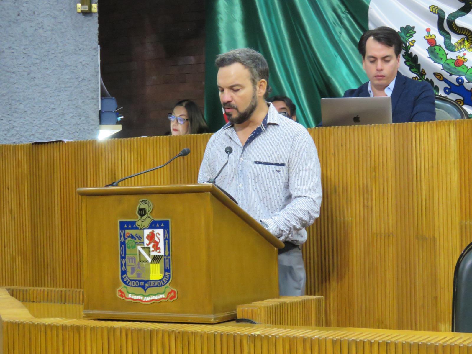 EXHORTA MARIO SALINAS A MUNICIPIOS A ATENDER ÁRBOLES QUE REPRESENTEN RIESGO